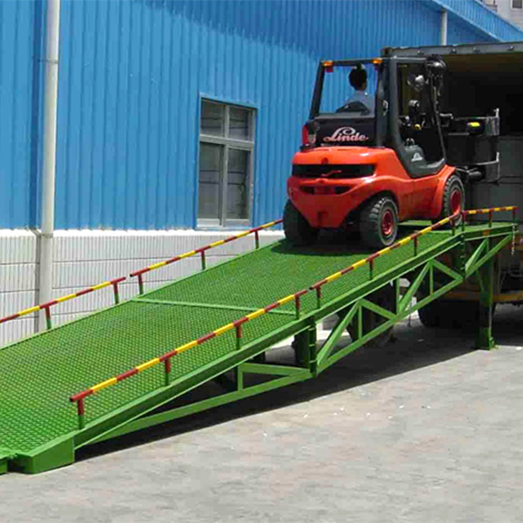 移動(dòng)登車(chē)橋