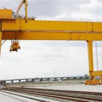 大連龍門吊5~100t門式起重機(jī)